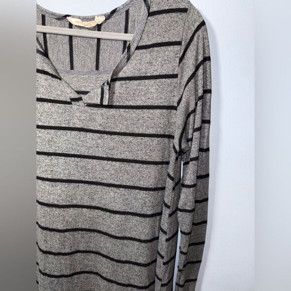 Soft Surroundings Soft Cozy Gray and Black Stripe Tunic Top Women's Size XL EUC - Picture 2 of 8